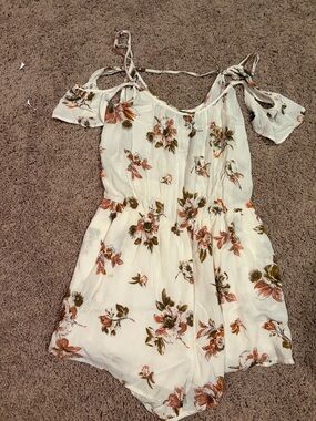 BE COOL Cream Floral Tie-Shoulder Romper